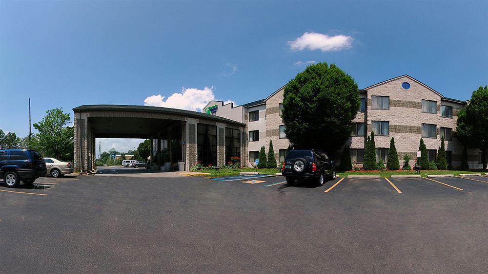 Candlewood Suites Grand Rapids Airport By Ihg Каскейд Экстерьер фото