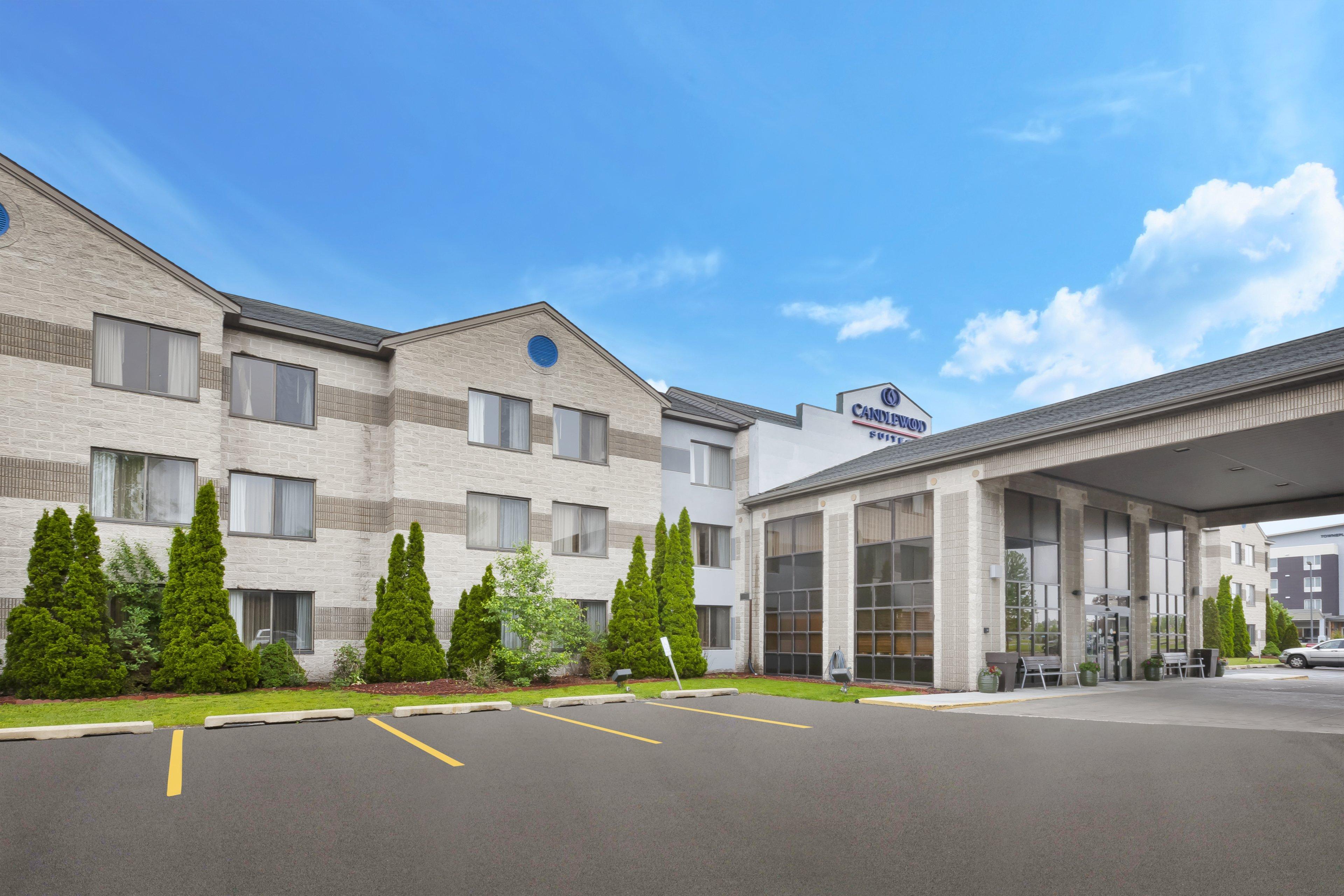 Candlewood Suites Grand Rapids Airport By Ihg Каскейд Экстерьер фото