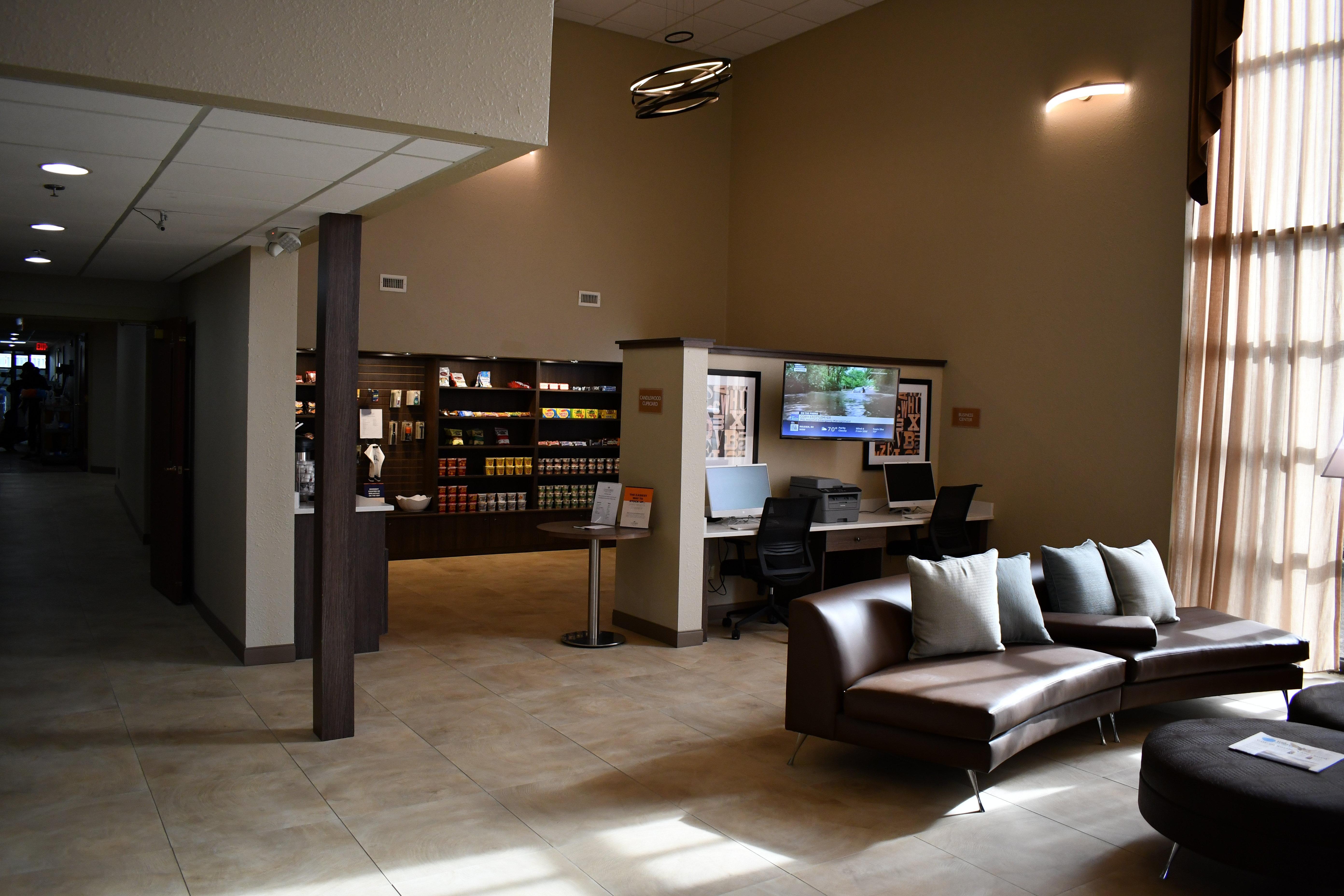 Candlewood Suites Grand Rapids Airport By Ihg Каскейд Экстерьер фото